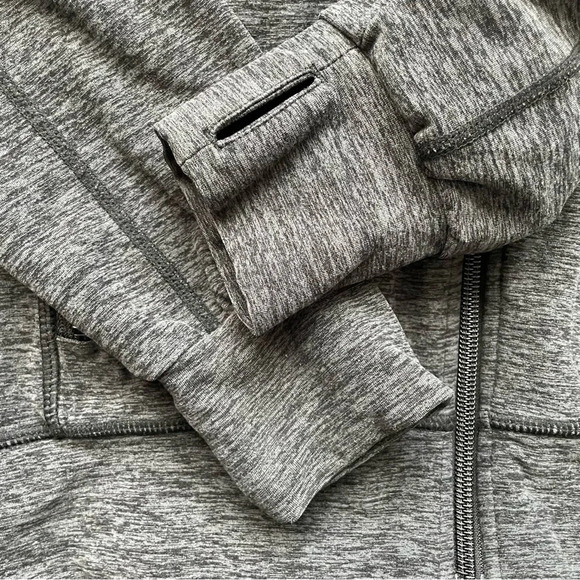 Triple Flip Zip Up With Thumb Holes Size 4 (girls 12) - Picture 3 of 6